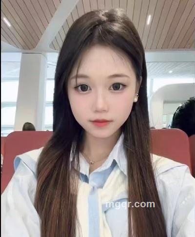 茜茜的头像