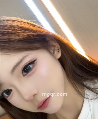 成都第二美的头像