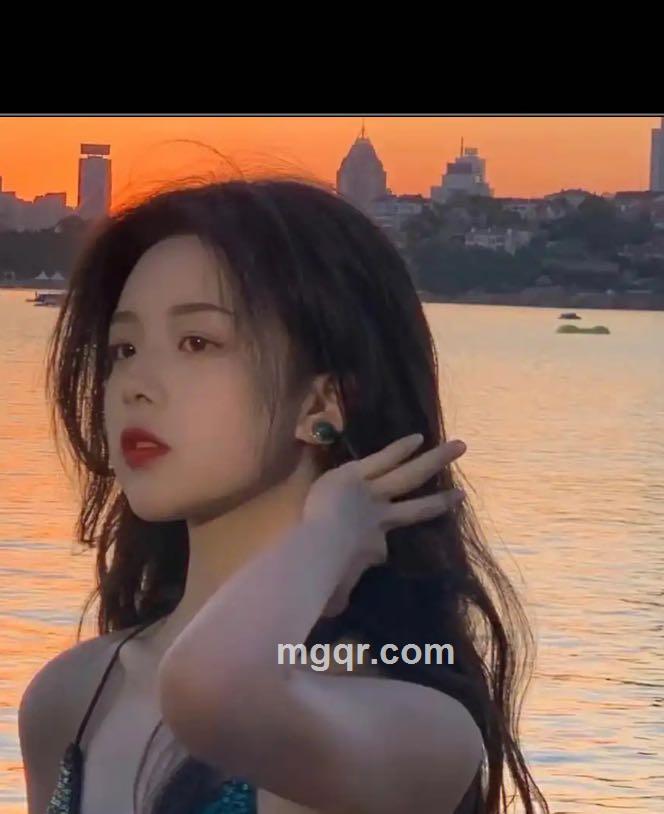 芋泥奶昔的头像