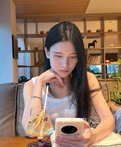 艺术系媛媛的头像