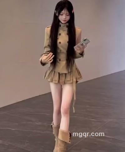微笑掩盖悲伤的头像