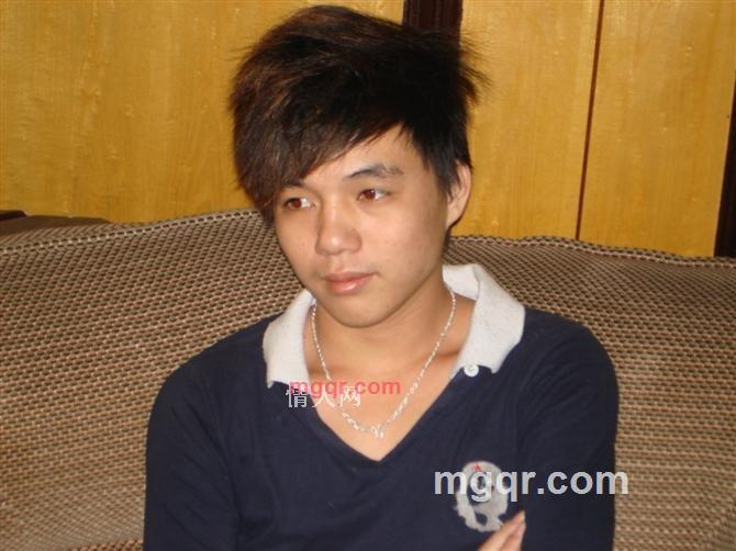 沉沦云端的第1张照片