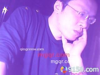 點煙寂寞的第3张照片