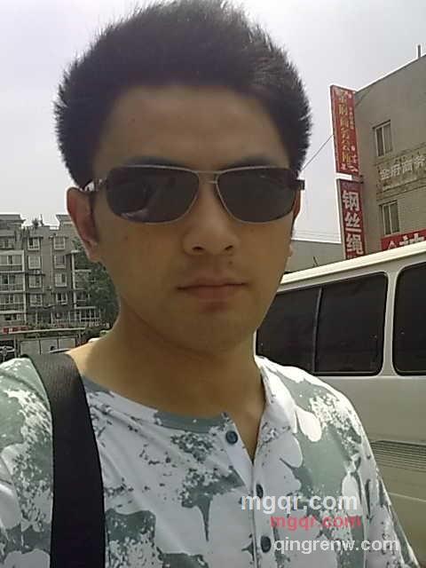 晚起的虫虫的第2张照片