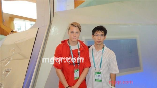 小鱼吃大鱼的第3张照片