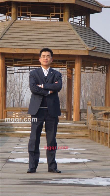 半杯红酒的第2张照片