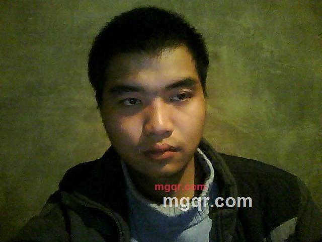 寂寞中落寞男孩的第3张照片