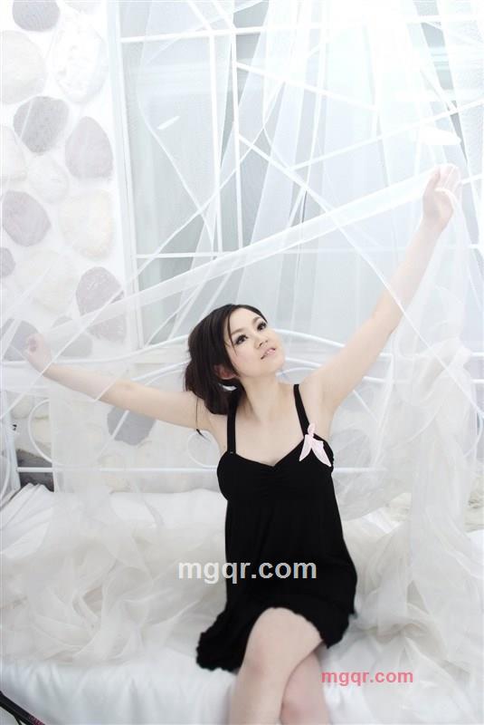 街角の泪滴╮的第1张照片