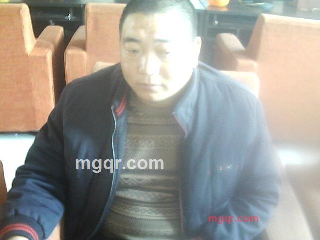 深情@男子的第1张照片