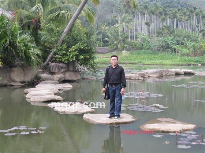 HB甘心情愿的第2张照片