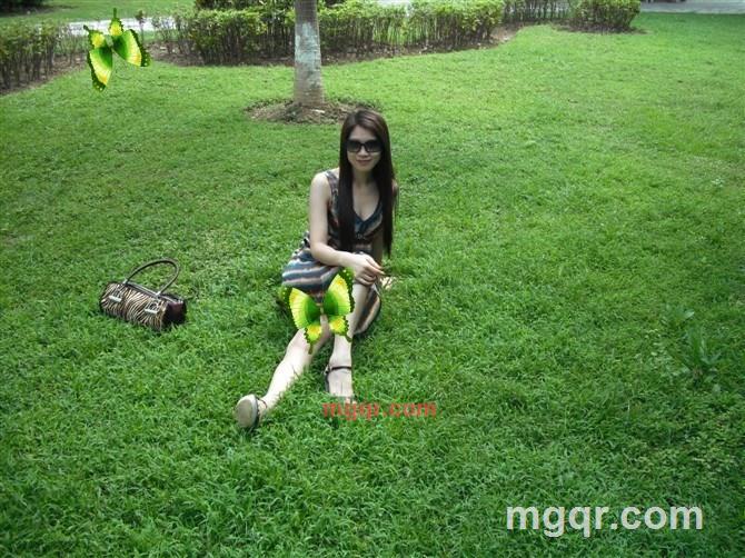 被雨淋湿的海的第1张照片