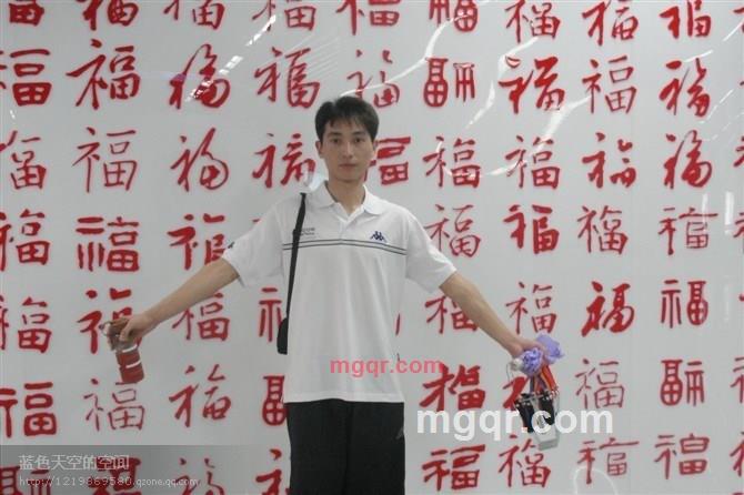 热玩的小猫的第5张照片