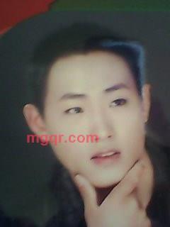 吥篱--<-<-<@的第2张照片