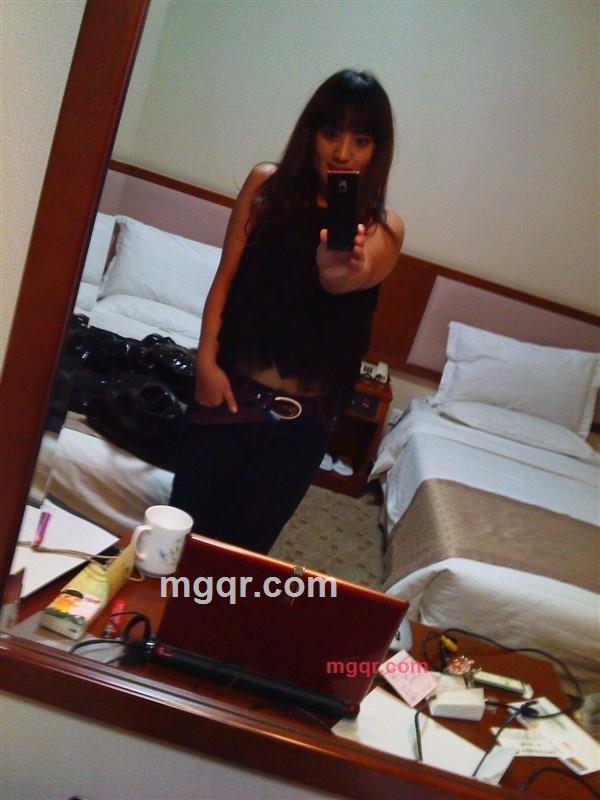 Breast Temptation的第3张照片