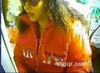 飘逸女郎的第1张照片