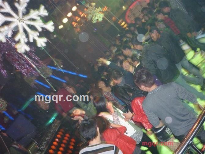 一次性的爱的第3张照片