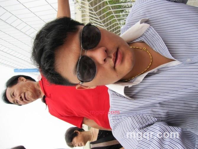 oo牵猪逛街的第2张照片