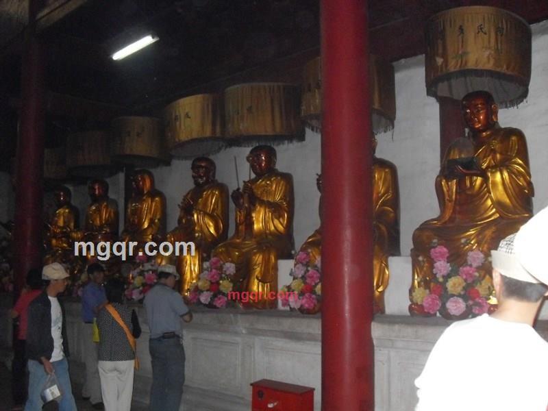 快乐全身的第2张照片