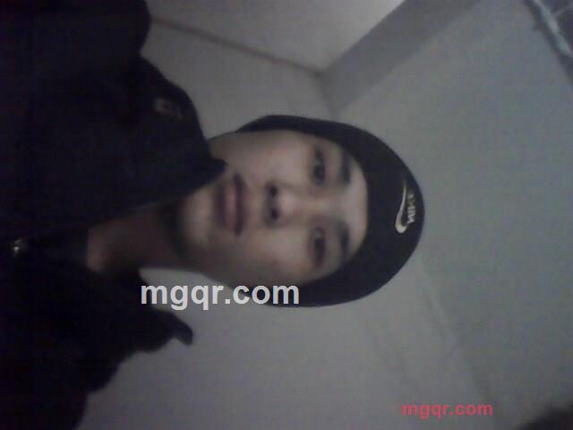 夜好冷的第1张照片