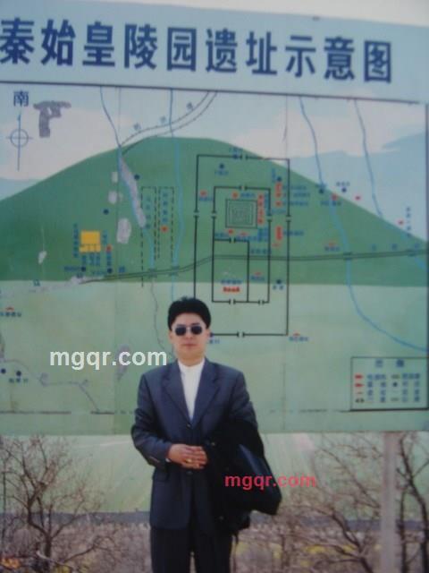 镇拥下的第3张照片