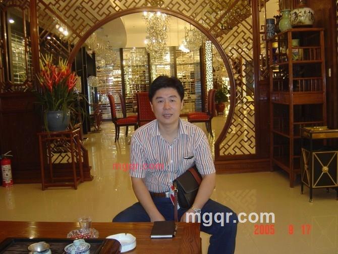 镇拥下的第2张照片