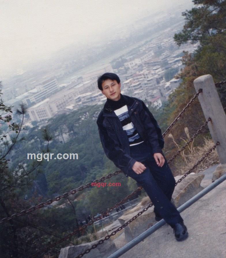 、吶场暧昧的第2张照片