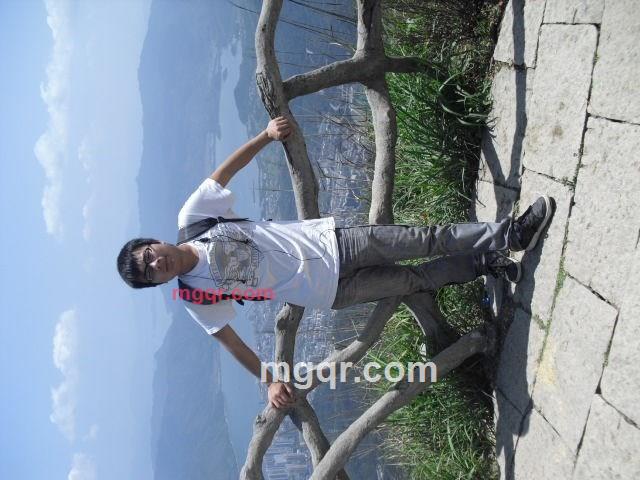 一个人的夜太孤单的第1张照片