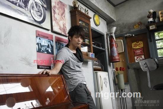 分手在天亮的第2张照片