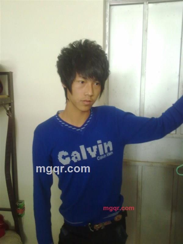 19岁男求包的第1张照片