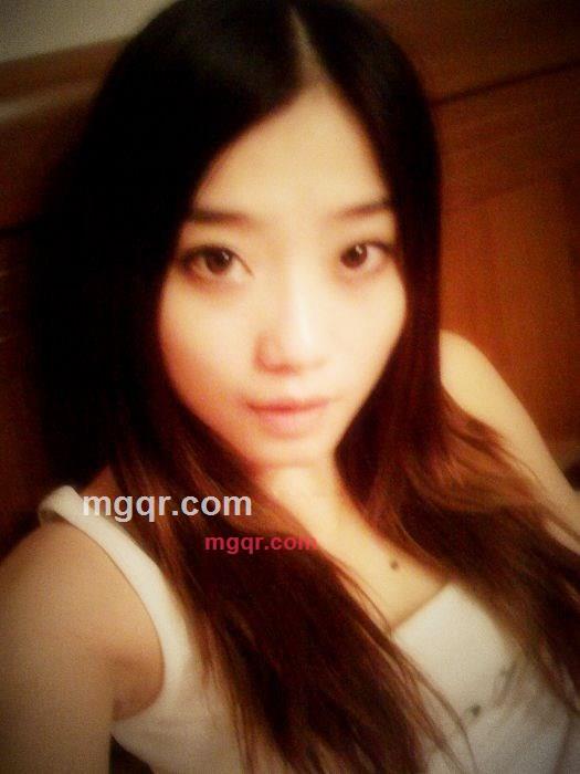 ??座♂珑儿的第8张照片