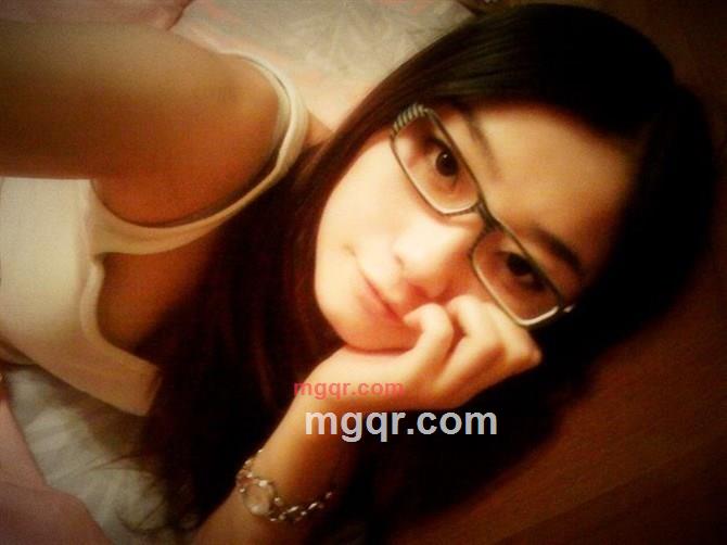 ??座♂珑儿的第2张照片