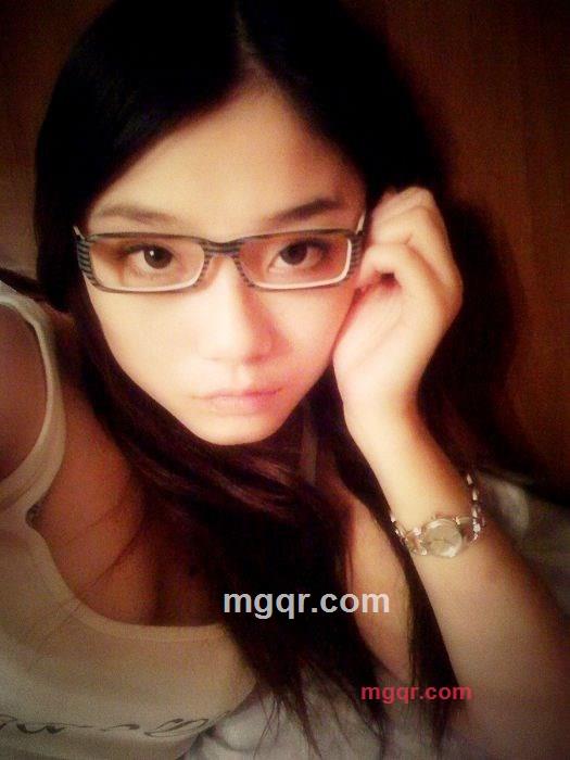 ??座♂珑儿的第6张照片