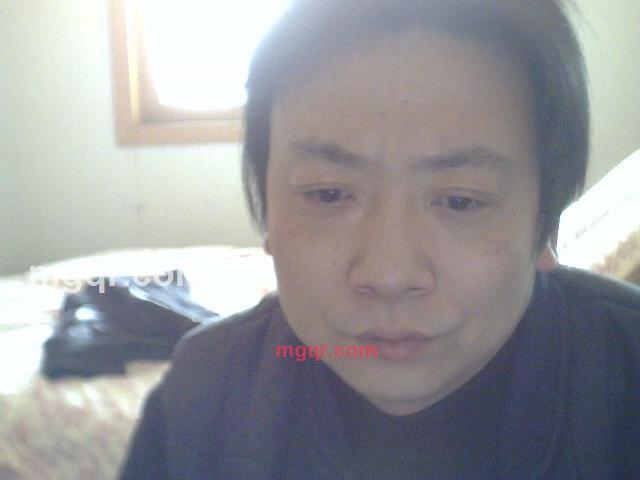 我在雨中笑的第2张照片