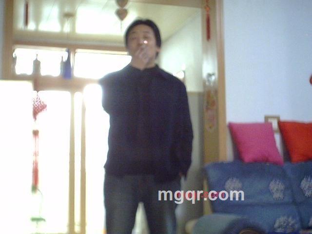 我在雨中笑的第1张照片