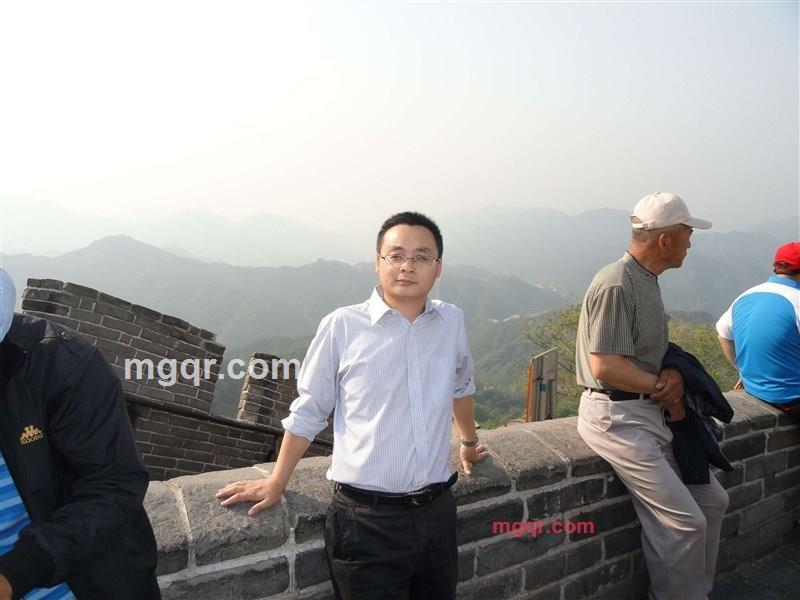 米兰红与黑的第1张照片