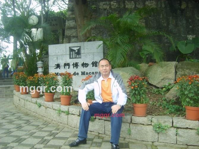 本土狼的第1张照片