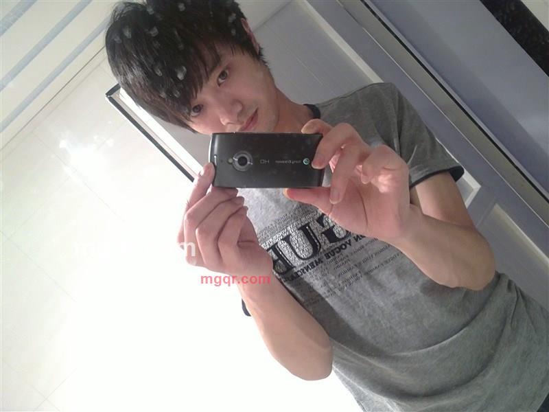 阳光吻你的第1张照片