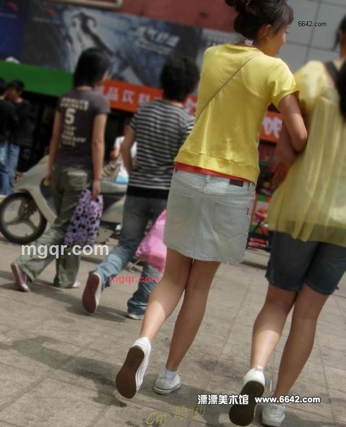 可怜的妹妹的第3张照片