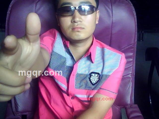 寂寞小男人1的第2张照片