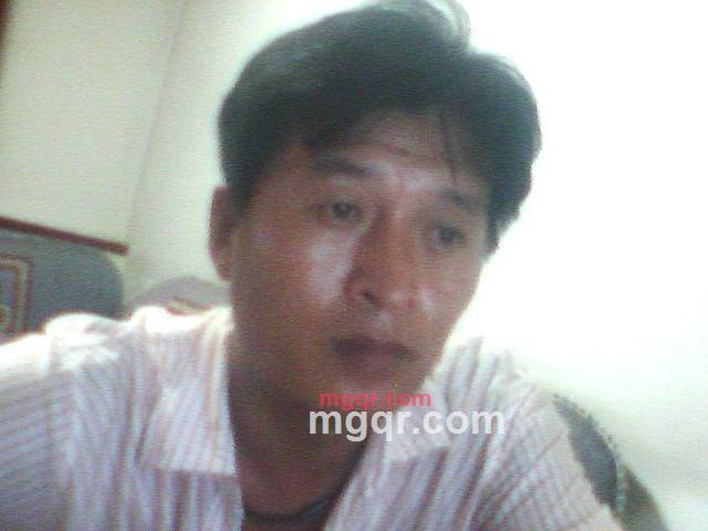 孤独寻情的第1张照片