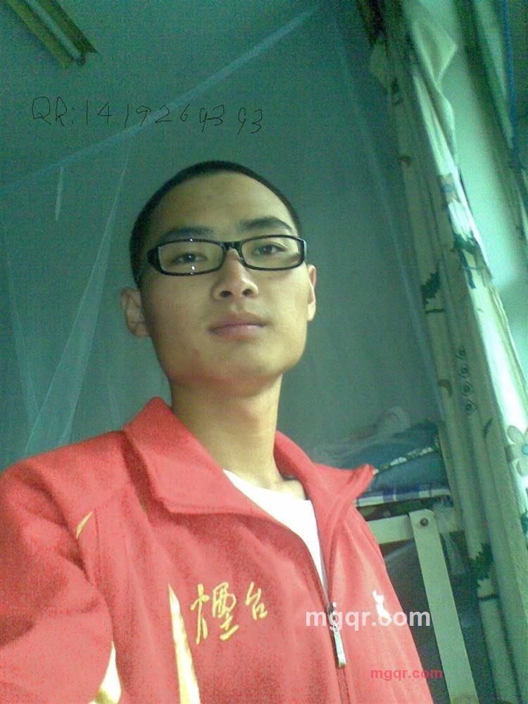 在校小伙儿的第1张照片