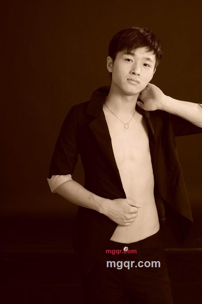 灬小丑、(り的第1张照片