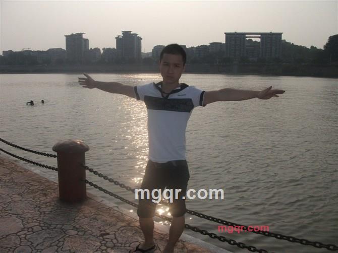 疯癫龙龙的第3张照片