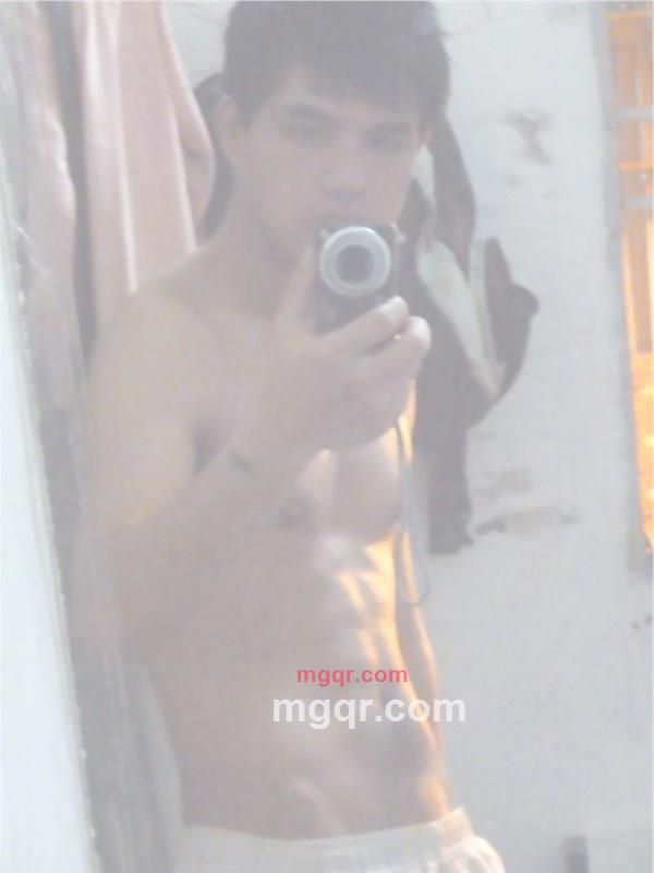 爱太简单的第1张照片