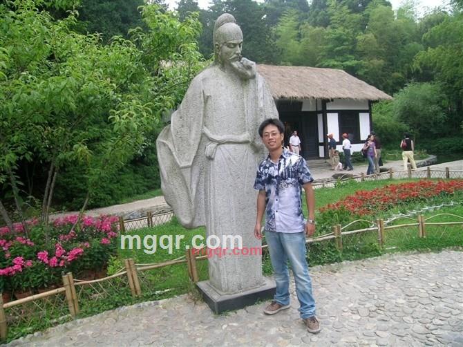 雄熊的第5张照片