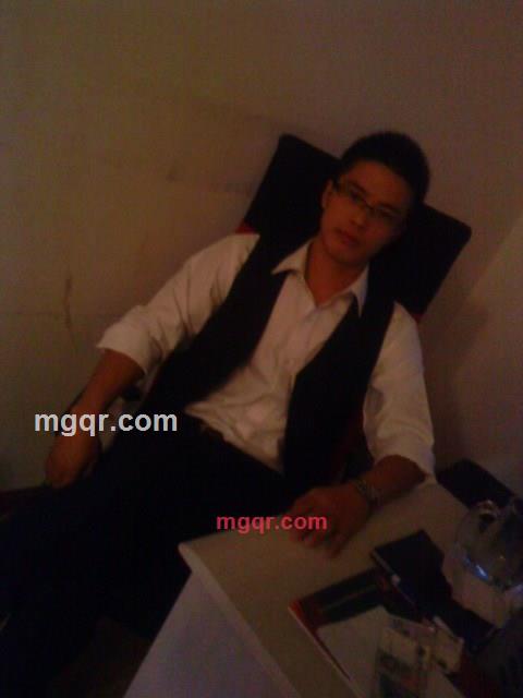 泥泞路的第2张照片