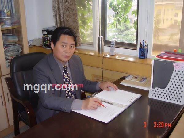 艾思.娲伊的第1张照片