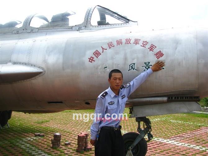 つ命犯小桃花丶的第1张照片