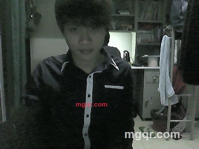 白色影子的第3张照片