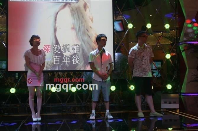 一脸空虚的第2张照片